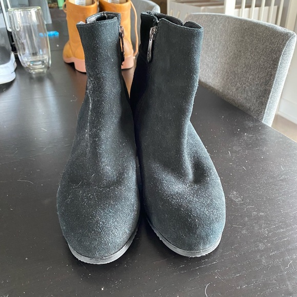 Blondo black suede boots size 8 - Picture 2 of 3